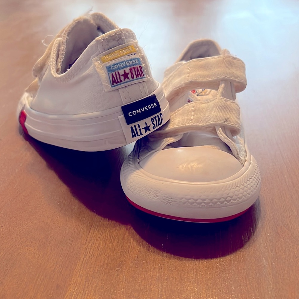 Converse canvas all star Velcro sneakers sz 6C